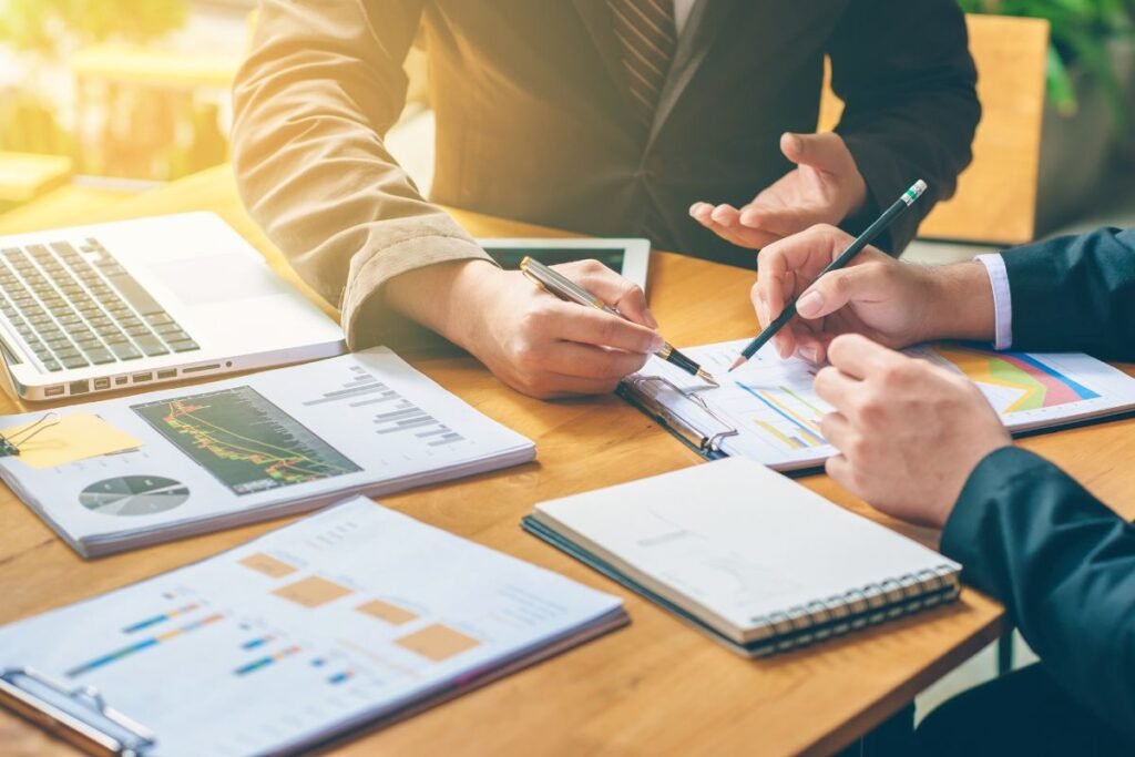 How to Separate Personal and Business Finances - relevant image for South African small businesses