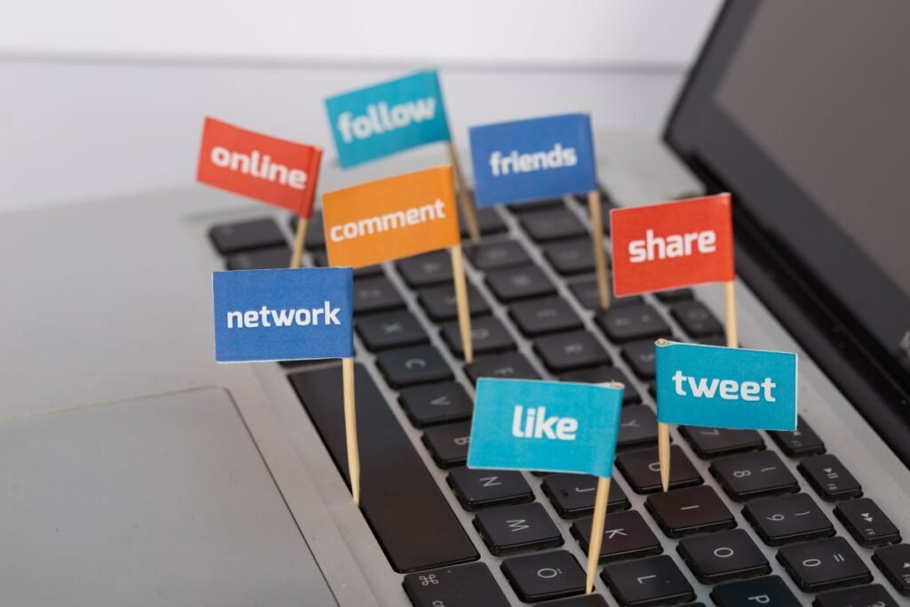 How to Use Social Media to Grow Your Small Business - relevant image for South African small businesses